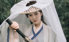 鲁敏宇整容前后